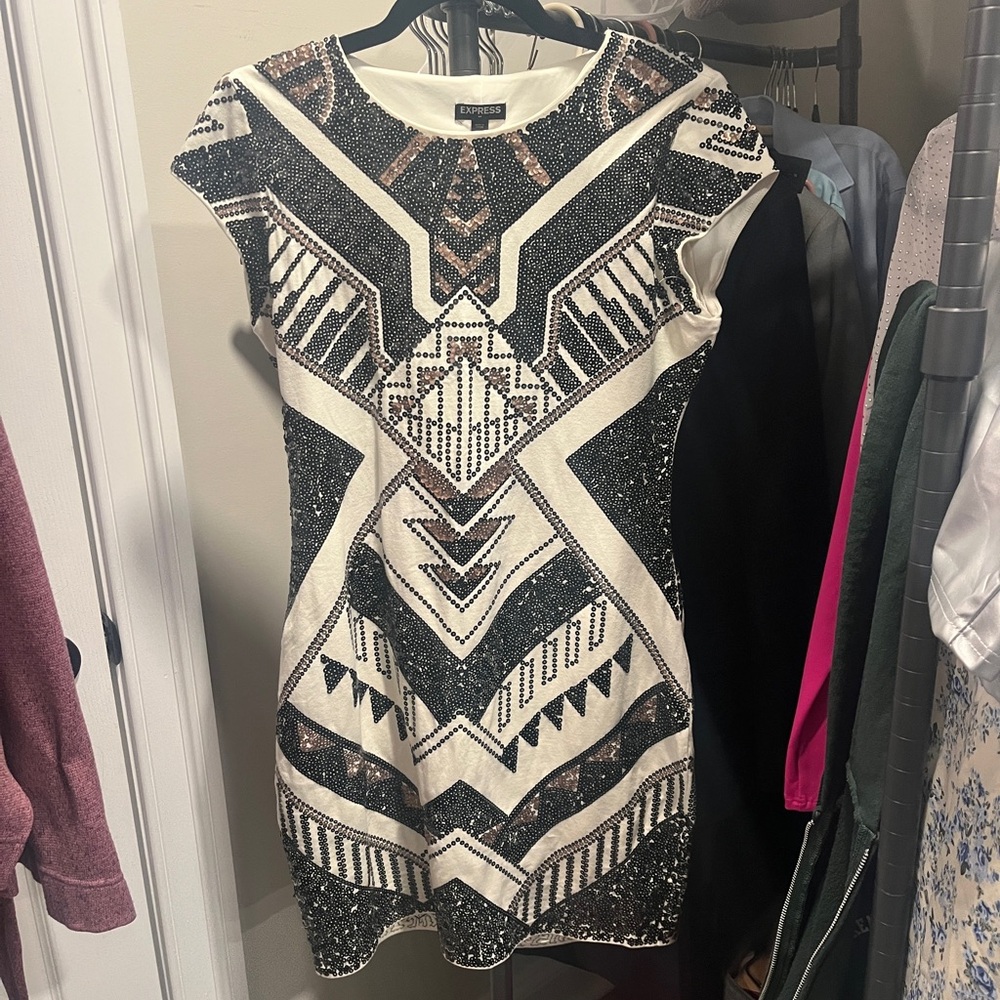 Black and White Geometric Dress
